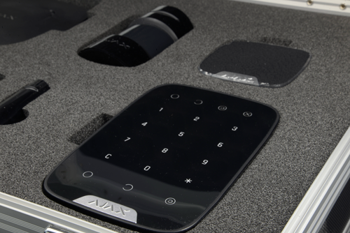 V-AJ-DEMOCASE-B image 3